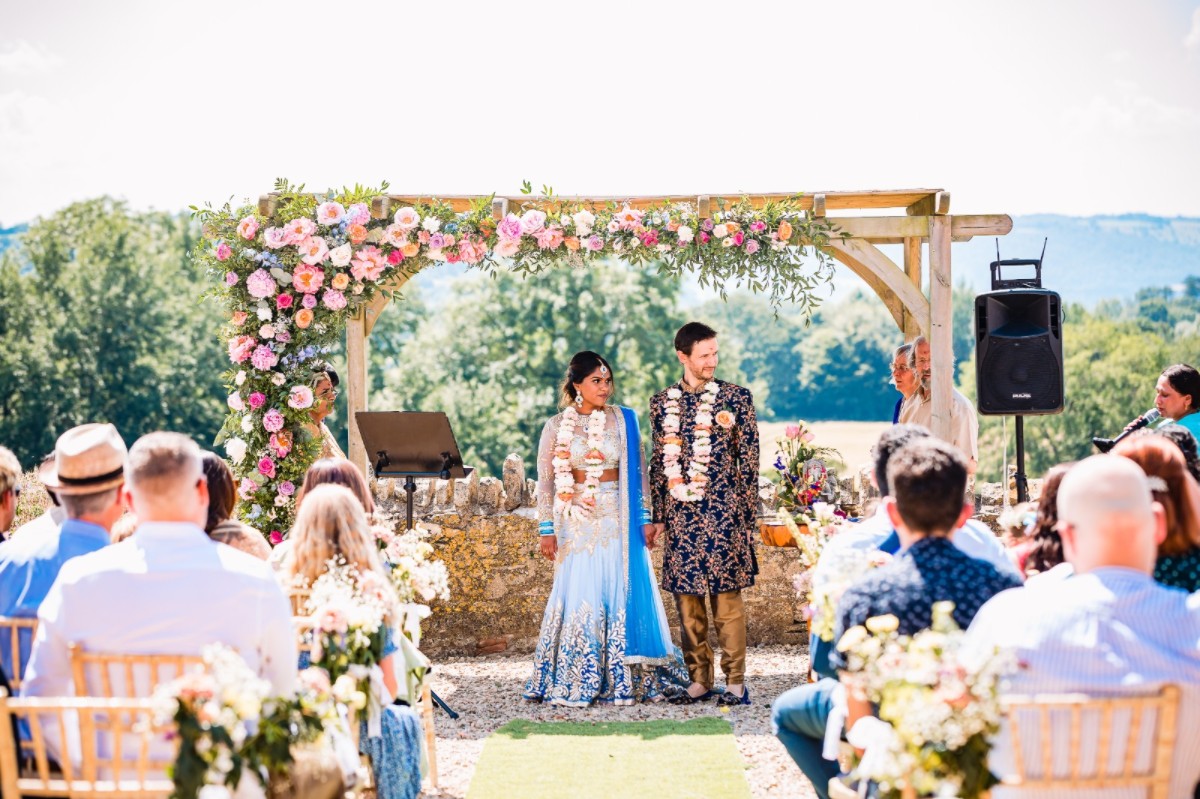 independent celebrant - multicultural wedding ceremony in a garden