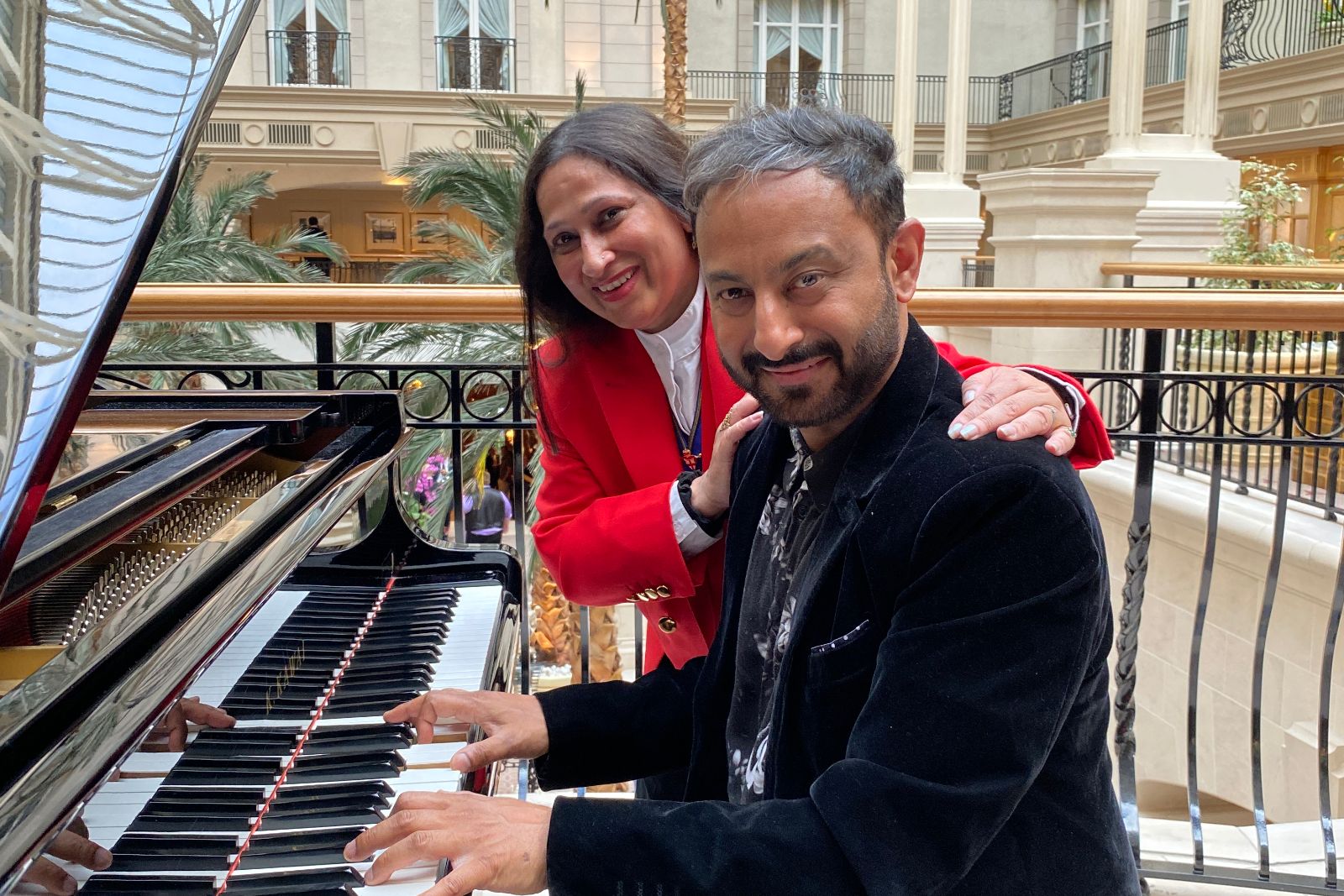 hindu wedding with toastmaster