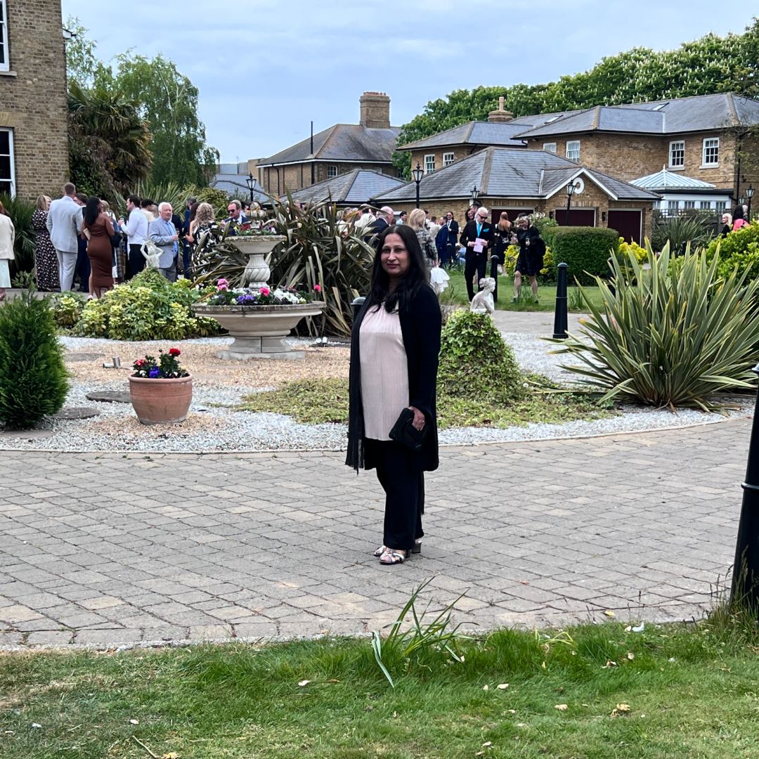 Hindu and English Wedding Ceremony Celebrant